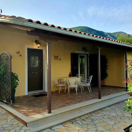 Daglas Summer House Apartament Nydri (Lefkada)